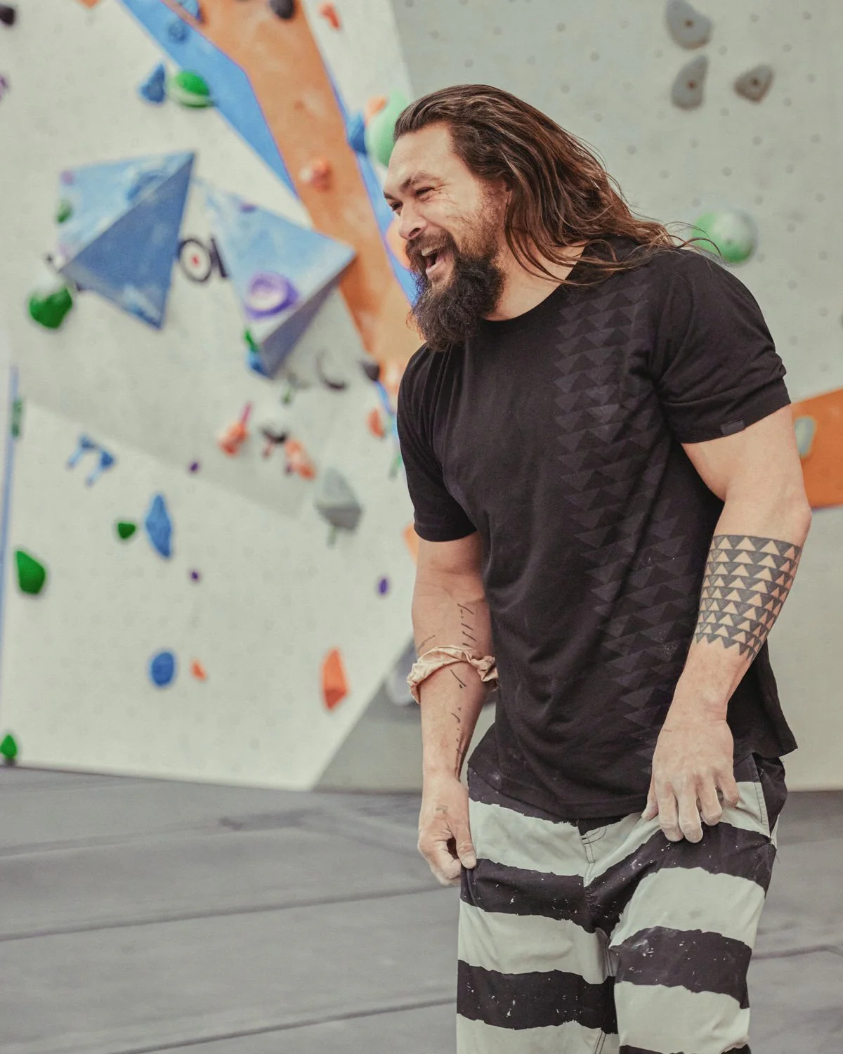 Nakoa Tee - Black Wolf • Organic Cotton - Image 4